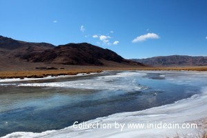 当惹雍措湖景